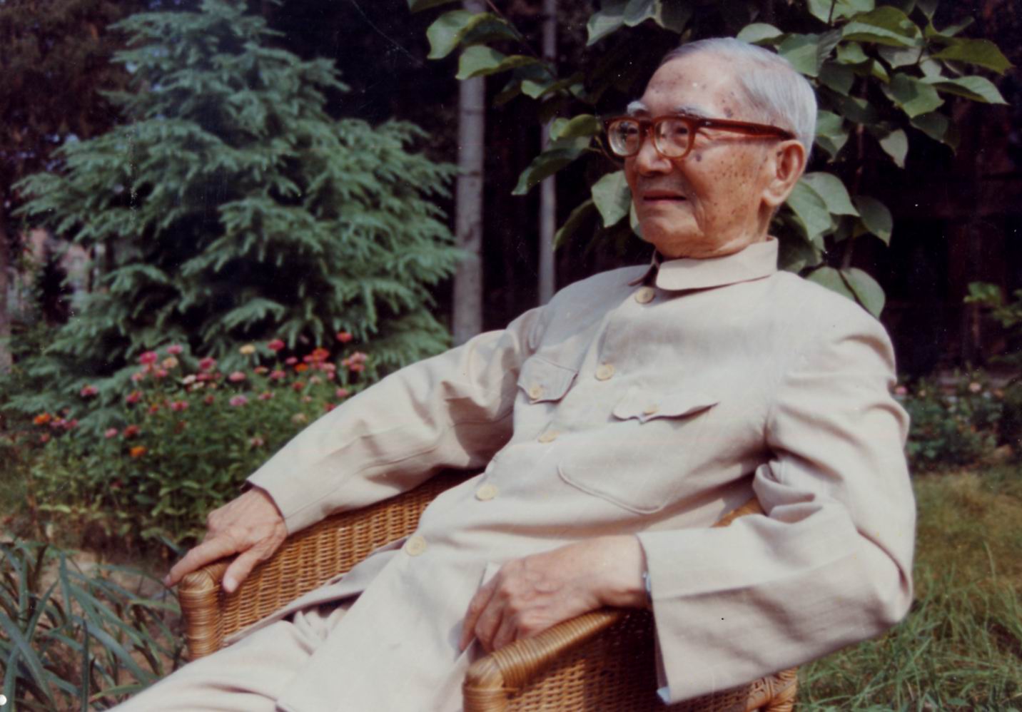 全國(guó)多所大中小學(xué)開展了“緬懷先賢茅以升先生”紀(jì)念活動(dòng)